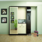 Передпокій Лола